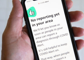 2 cách dễ dàng nhận biết bạn đã tiếp xúc với người bị Covid hay chưa